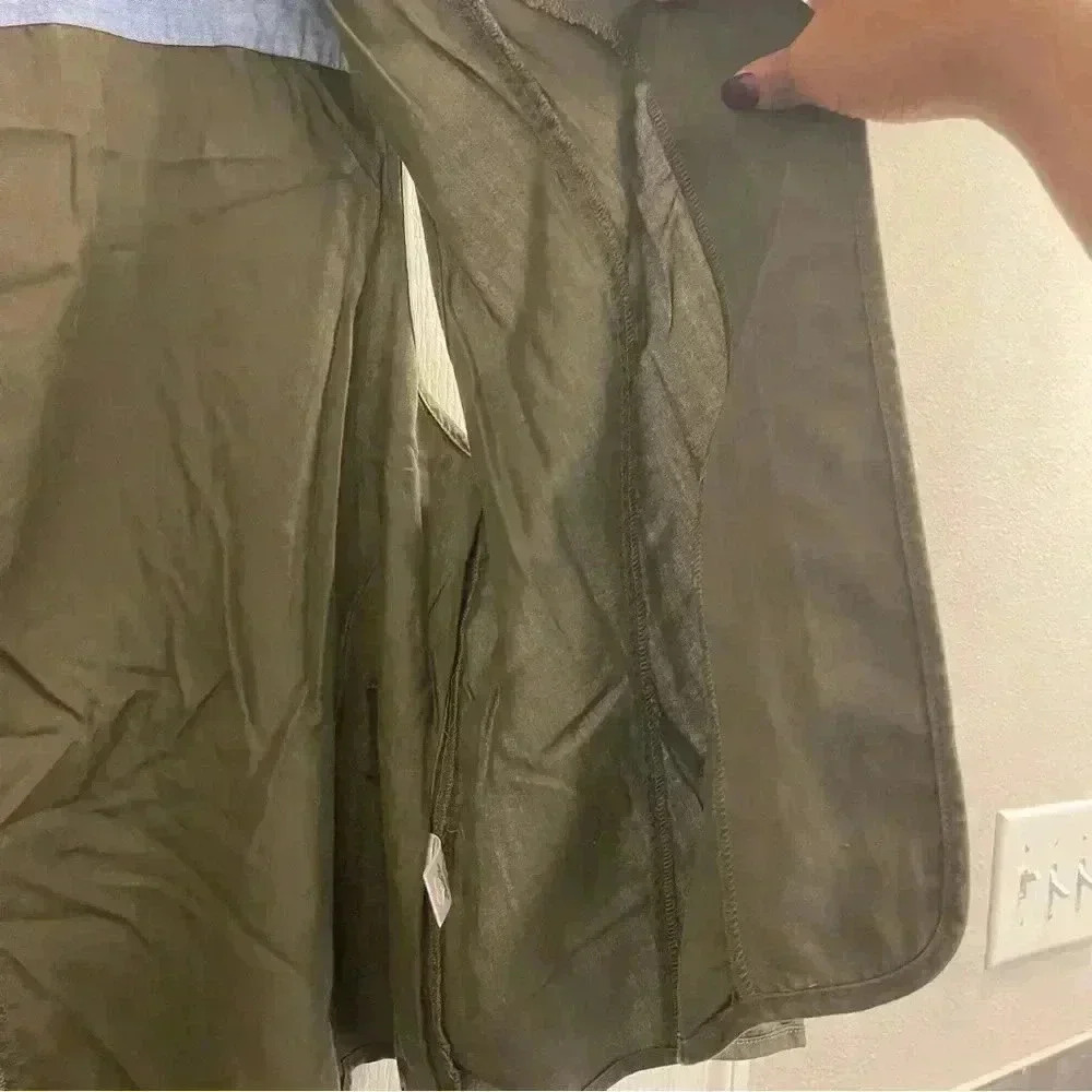 Vest with Mid Zip Front Closure - Picture 6 of 8